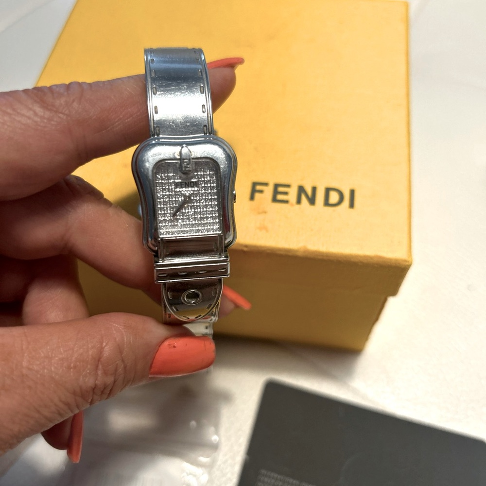 FENDI  Watch with Diamond Face